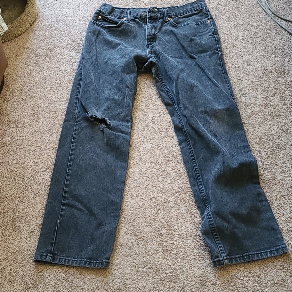 Lee relaxed fit jeans, hole in right leg